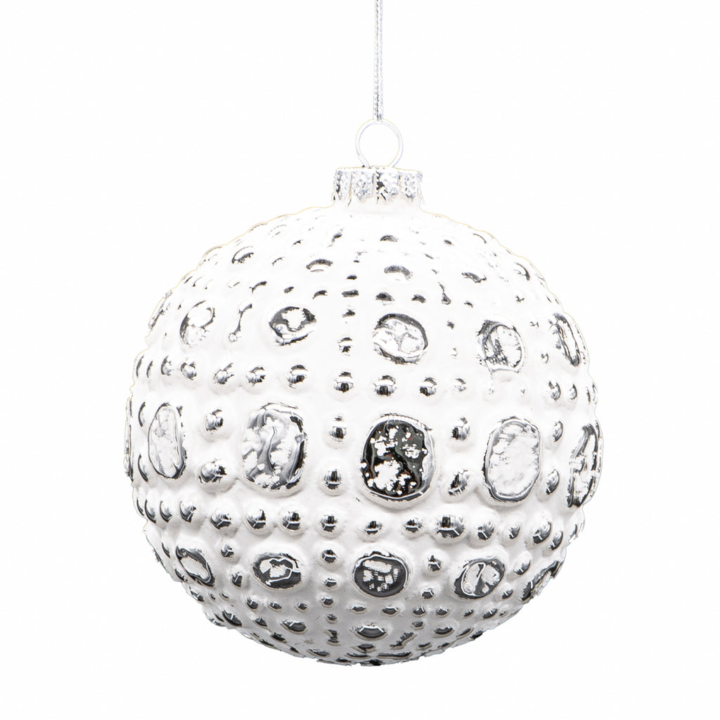 Set of 6 - White Collection Baubles  - Style 1